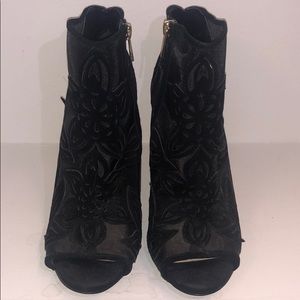 Jessica Simpson black mesh heels